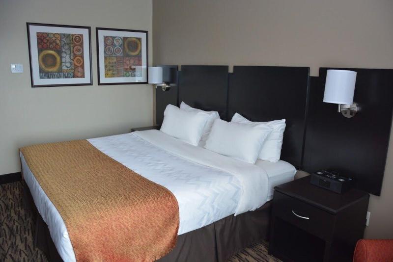 Roosevelt Inn And Suites image 8