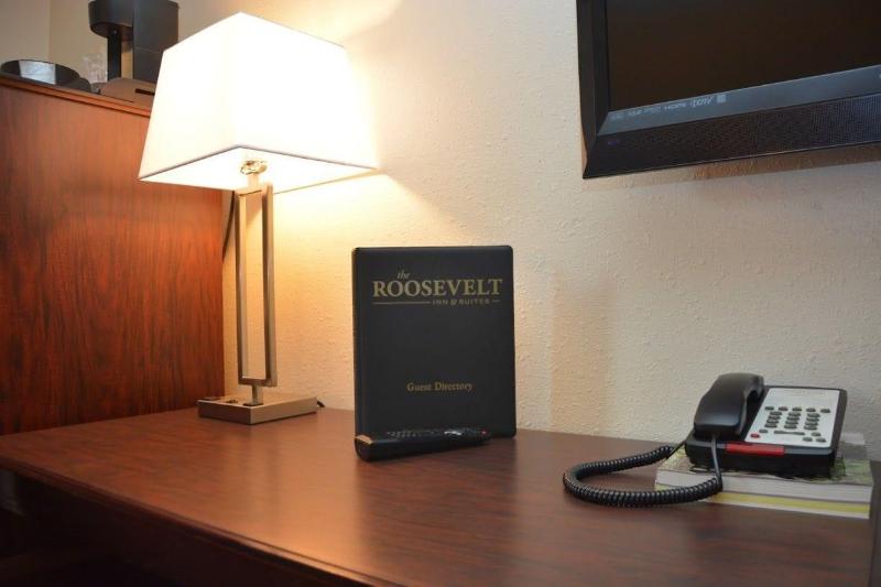 Roosevelt Inn And Suites image 2
