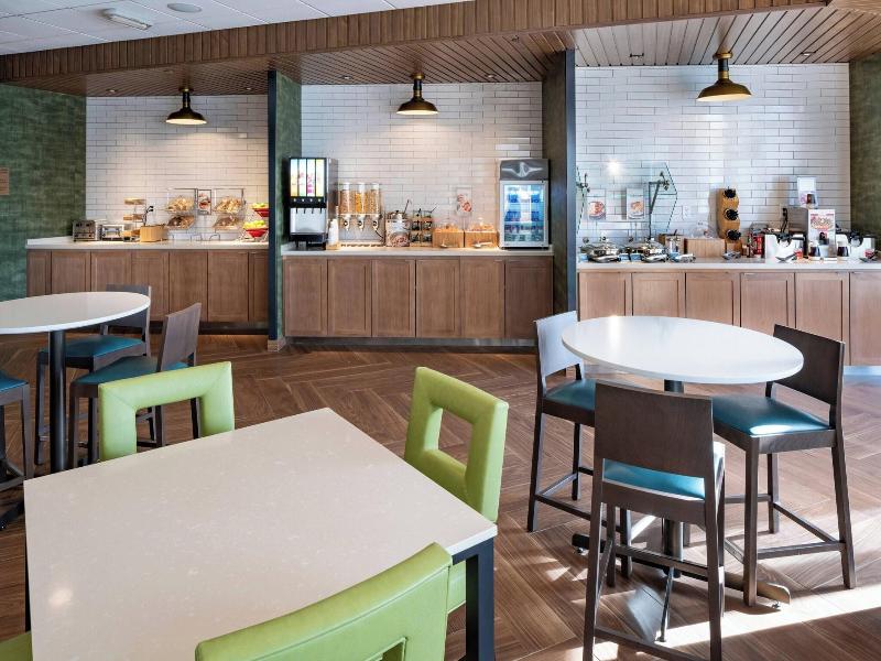 Fairfield Inn & Suites by Marriott Las Vegas North image