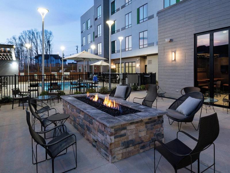 Courtyard By Marriott Charlotte Steele Creek image