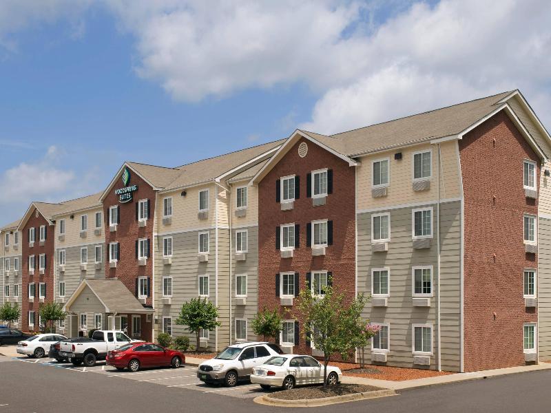Woodspring Suites Charlotte Gastonia image