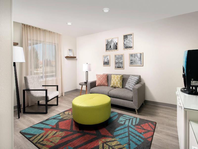 Woodspring Suites Charlotte Gastonia image