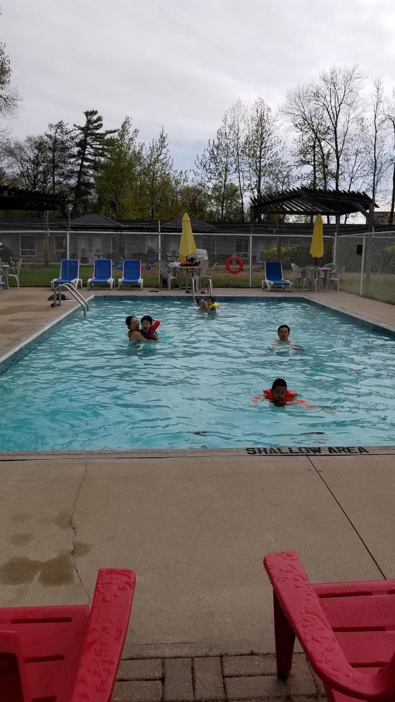 Wasaga Beach Inn And Cottages image