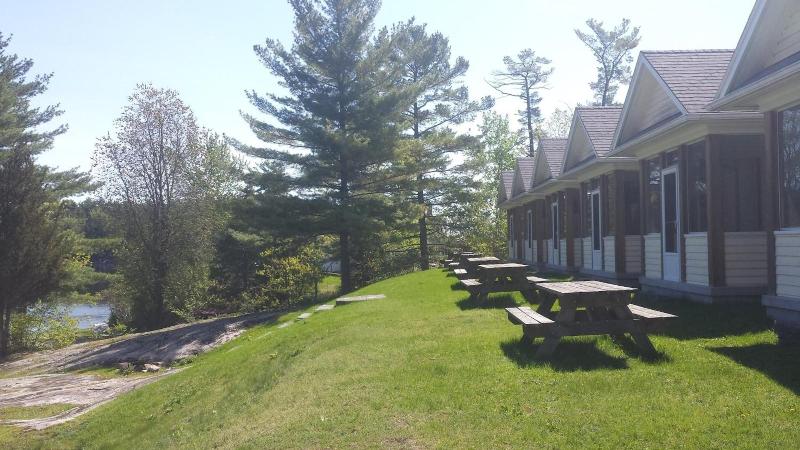 The Burleigh Falls Inn & Suites
