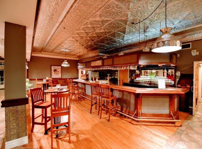 The Burleigh Falls Inn & Suites