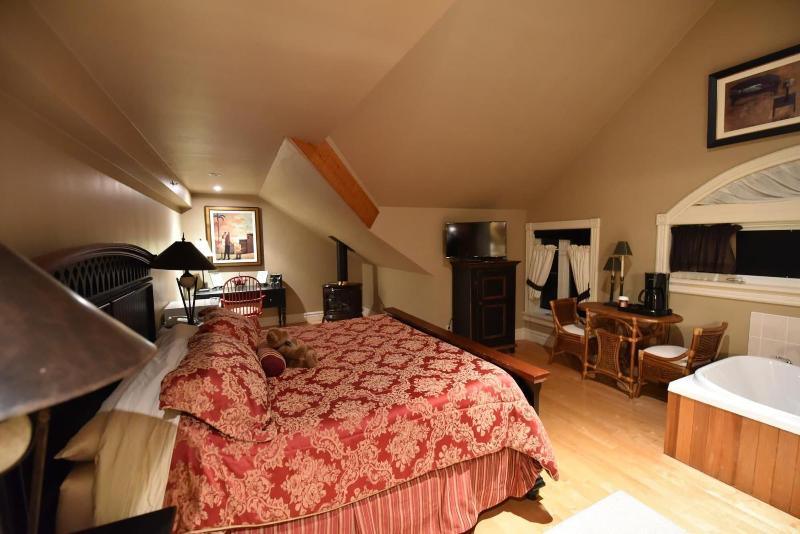 The Burleigh Falls Inn & Suites — photo 8