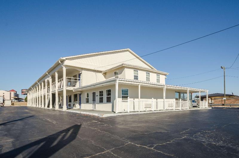 Motel 6 Commerce, Ga image