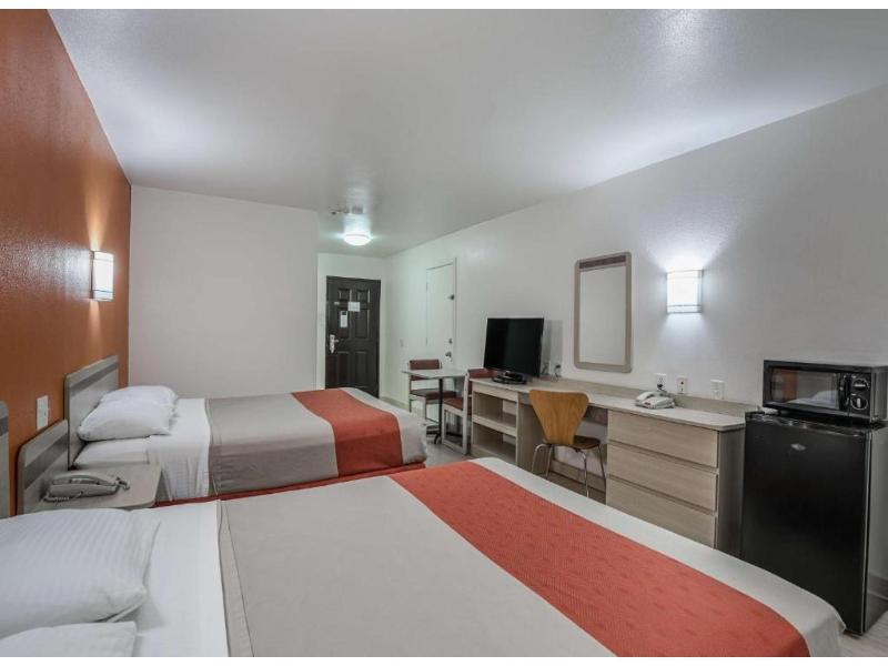 Motel 6-Pasadena, TX GA image