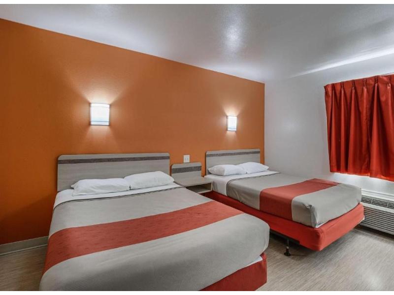 Motel 6-Pasadena, TX GA image