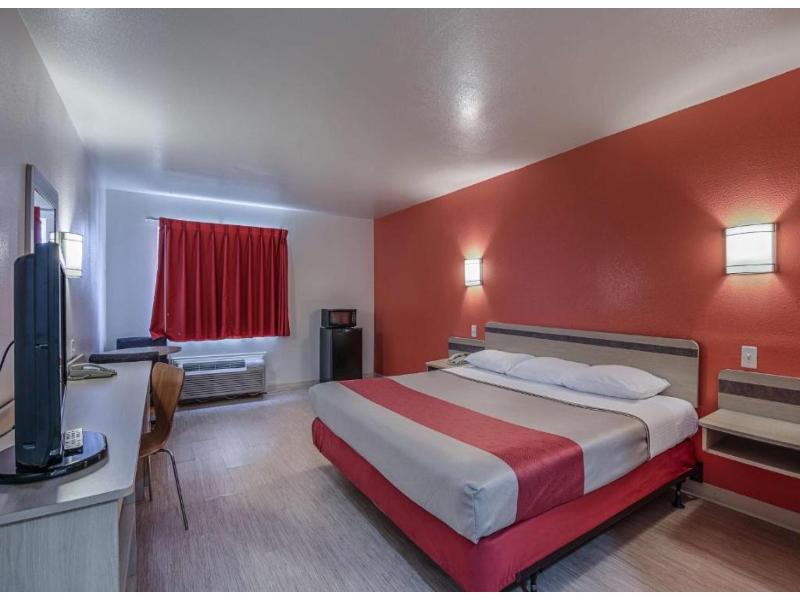 Motel 6-Pasadena, TX GA image