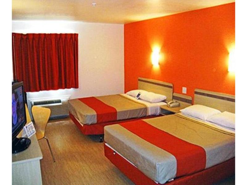 Motel 6-Pasadena, TX GA image