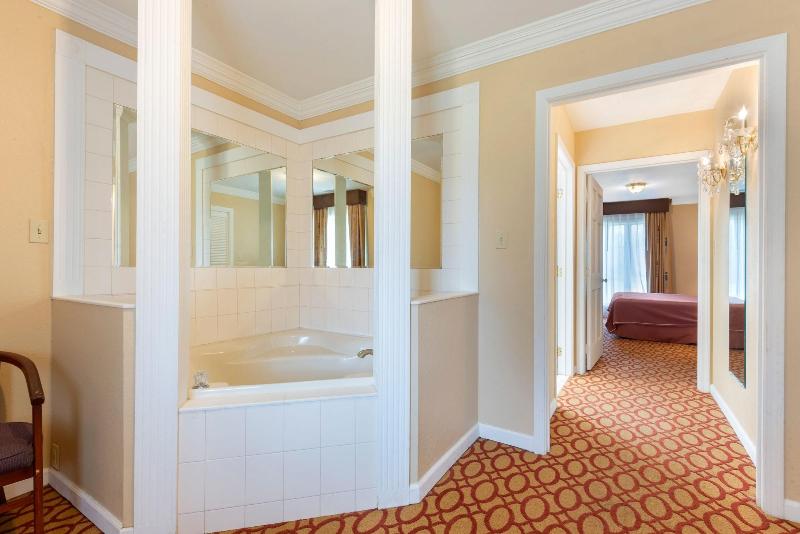Village Haven Inn image