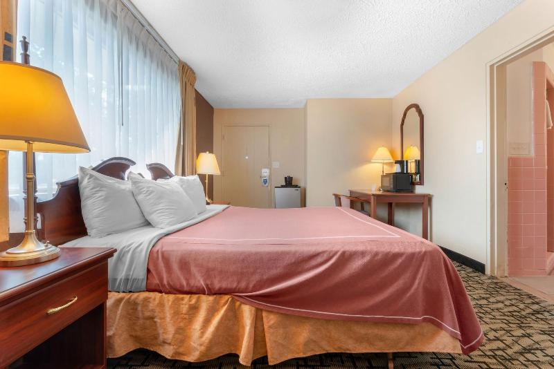 Village Haven Inn image