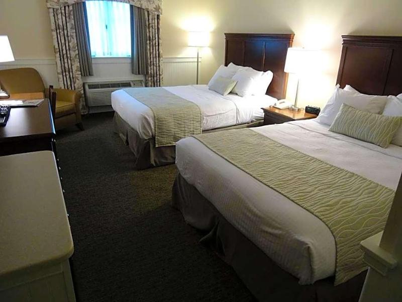 Bird-in-Hand Family Inn image