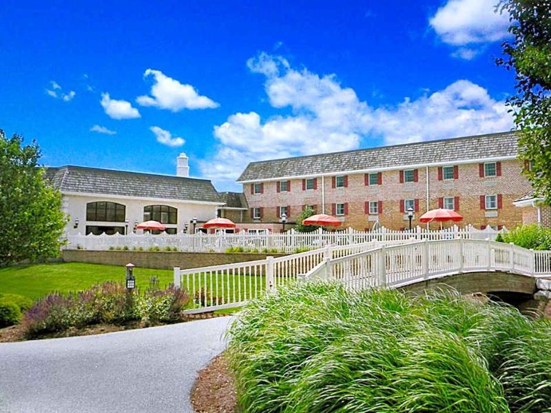 Bird-in-Hand Family Inn image