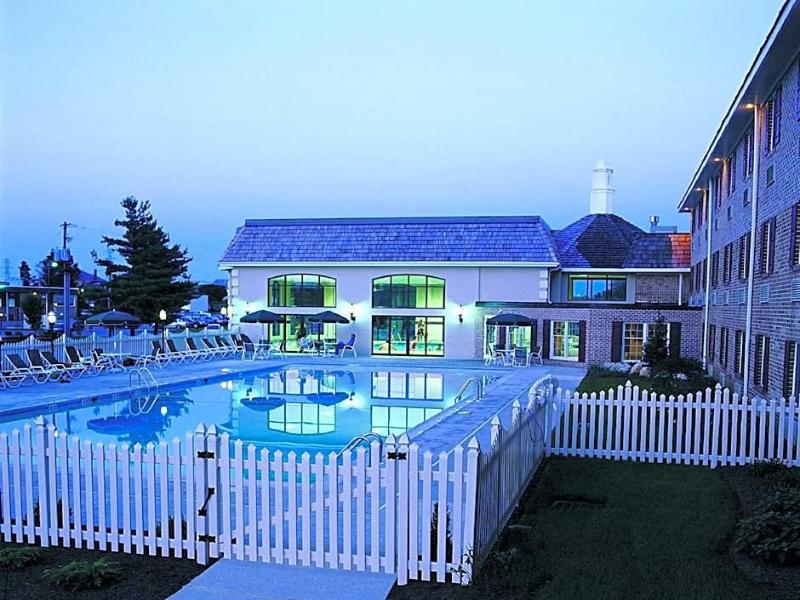 Bird-in-Hand Family Inn image