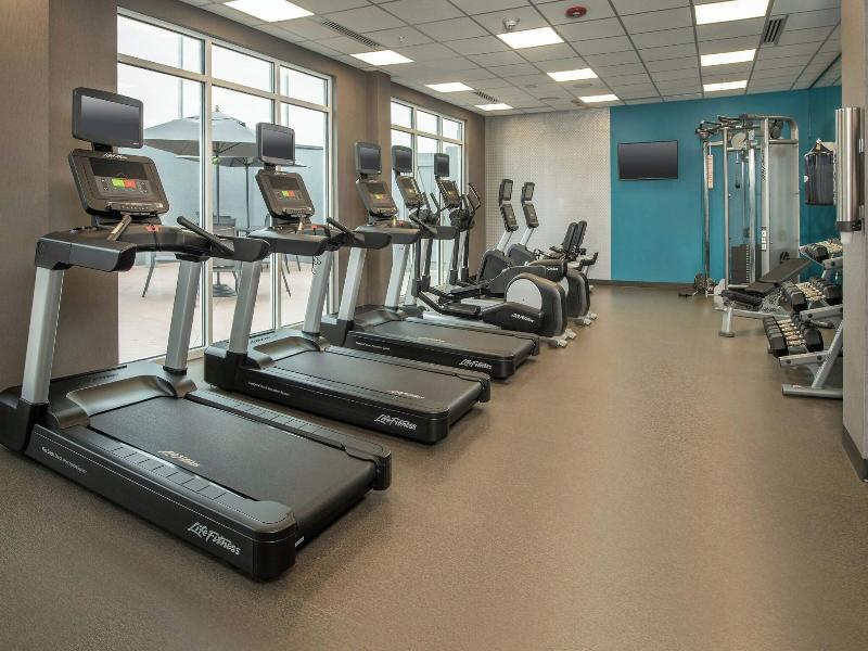 Fairfield Inn & Suites by Marriott Harrisburg Inte image