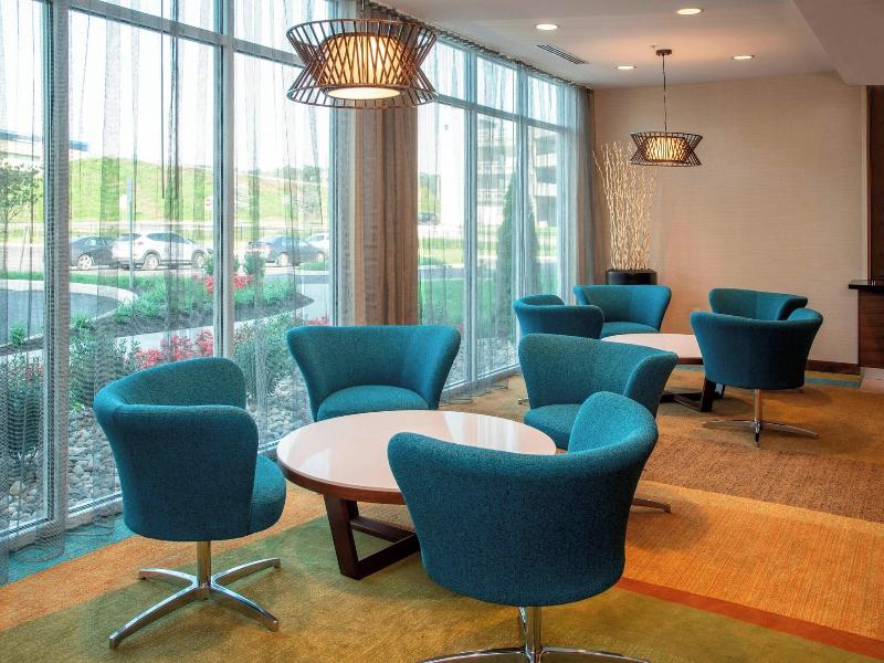 Fairfield Inn & Suites by Marriott Harrisburg Inte image