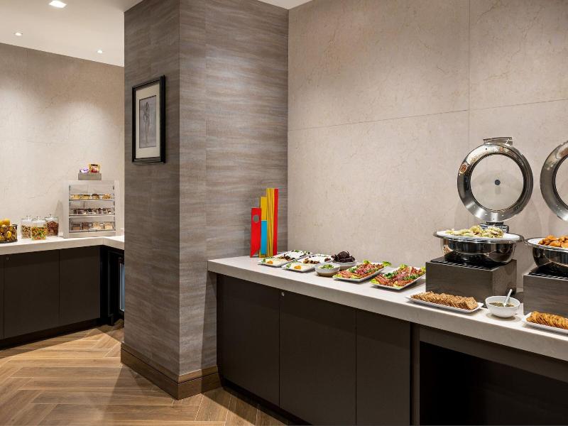 Marriott New York Jfk Airport image