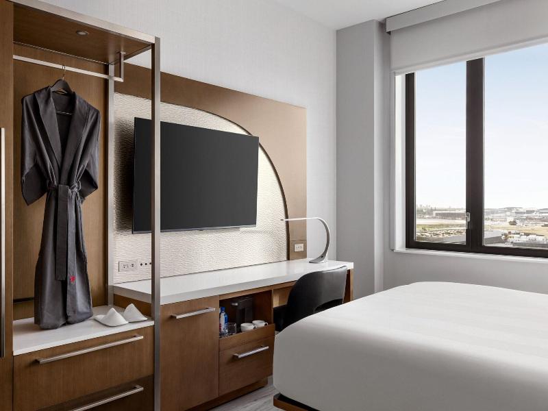 Marriott New York Jfk Airport image
