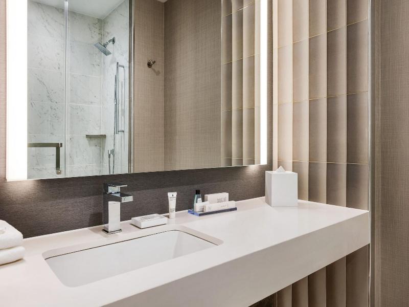 Marriott New York Jfk Airport image
