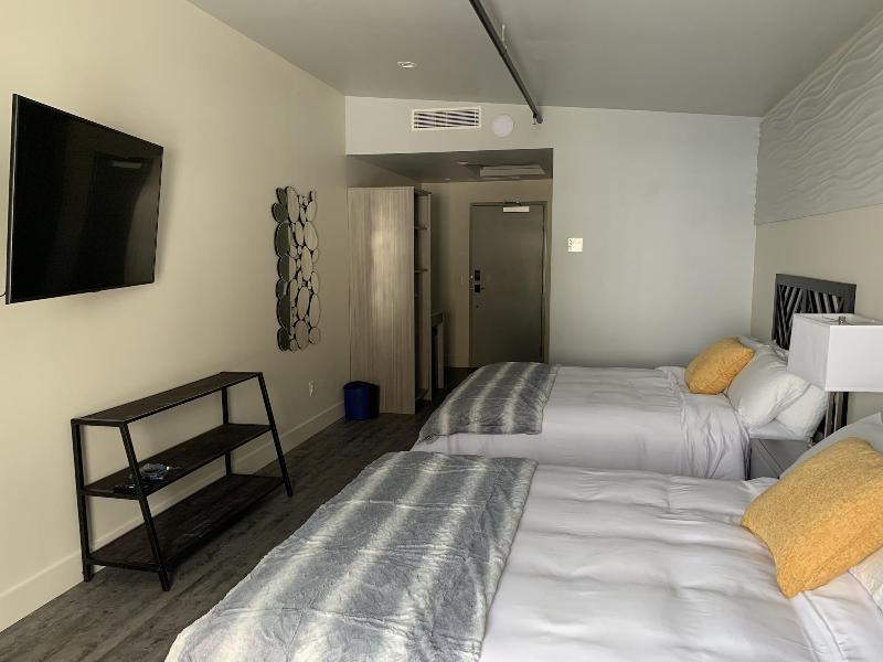 Manhattan Hotel Salida image