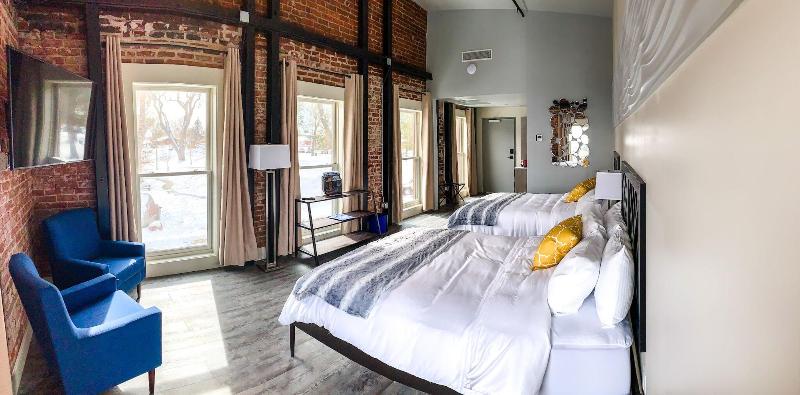 Manhattan Hotel Salida image