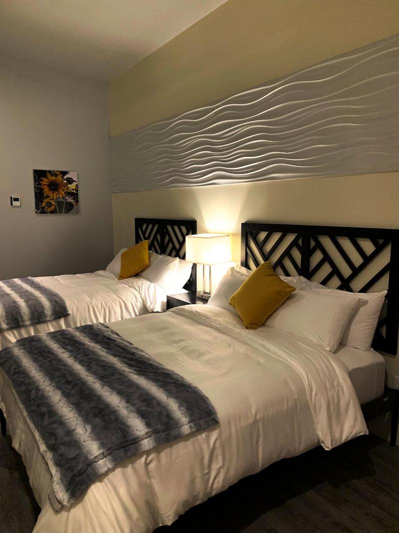 Manhattan Hotel Salida image