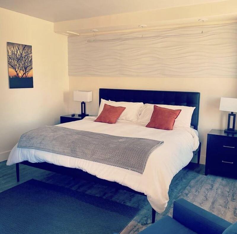 Manhattan Hotel Salida image