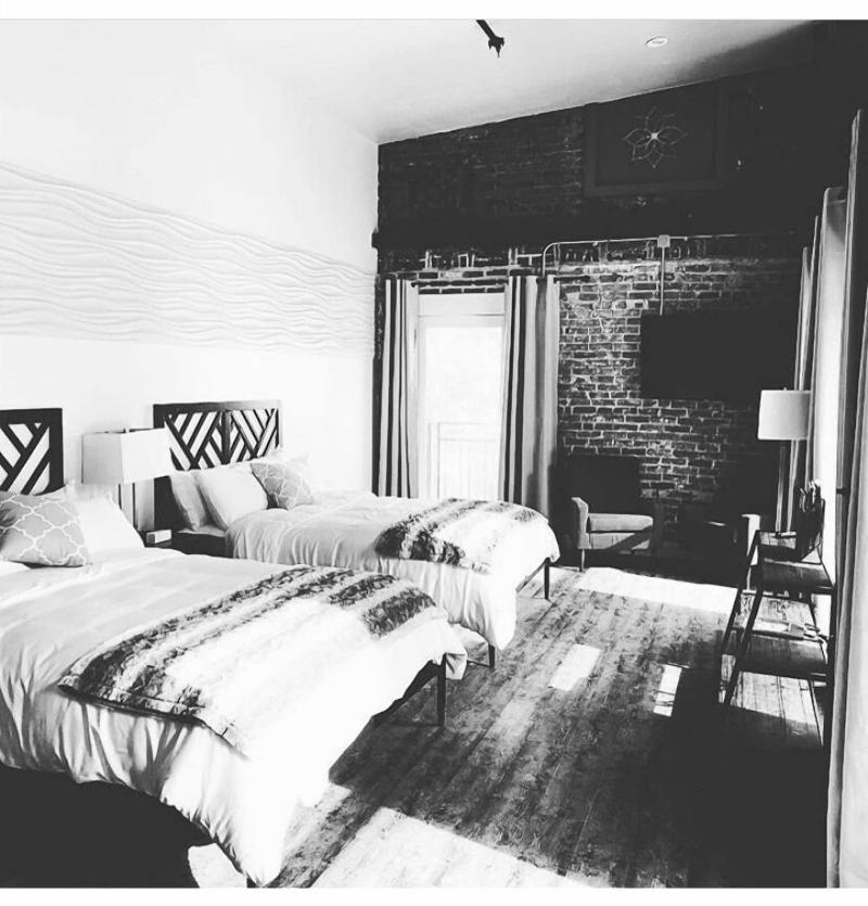 Manhattan Hotel Salida image