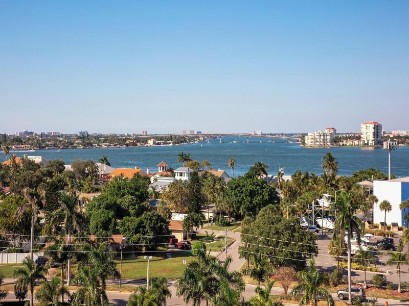 Residence Inn by Marriott St. Petersburg Tierra Ve image