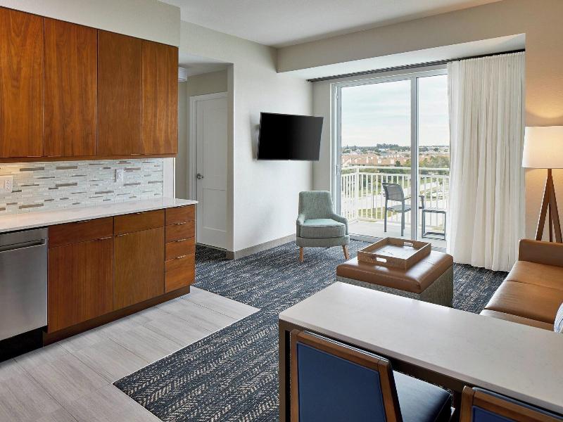 Residence Inn by Marriott St. Petersburg Tierra Ve image