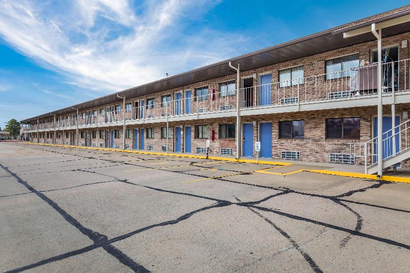 Motel 6 Dyersburg, TN — general view