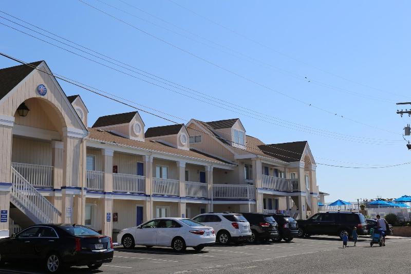 The White Sands Oceanfront Resort & Spa image