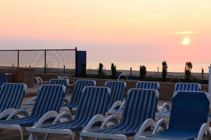 The White Sands Oceanfront Resort & Spa image
