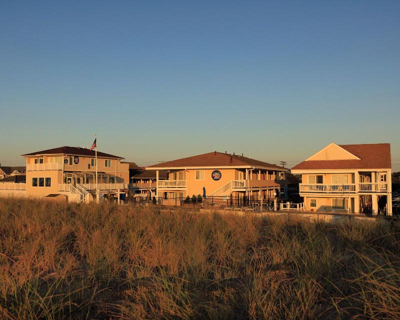 The White Sands Oceanfront Resort & Spa image