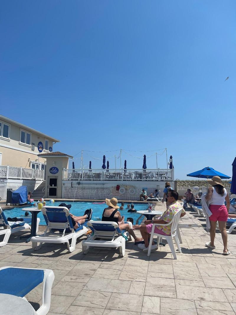 The White Sands Oceanfront Resort & Spa image