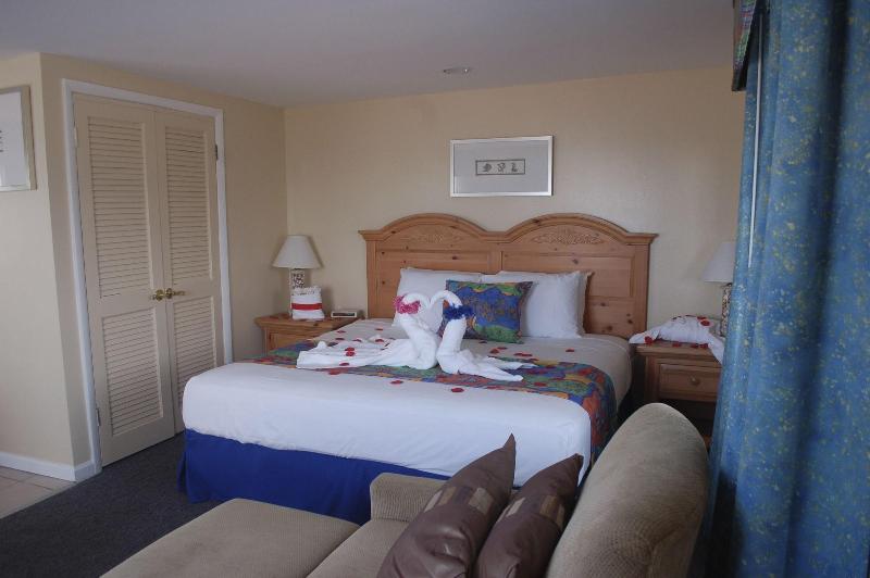 The White Sands Oceanfront Resort & Spa image