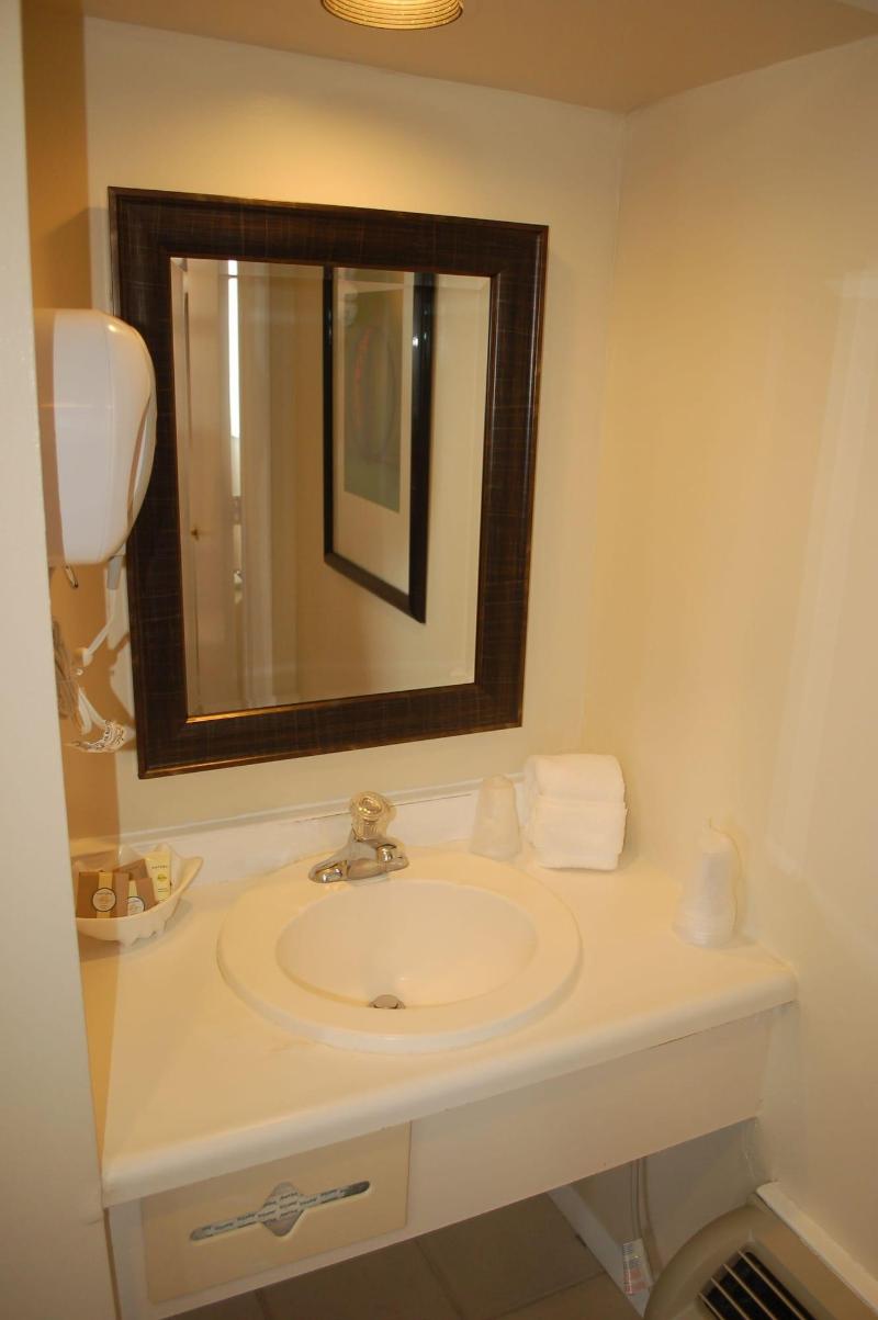 The White Sands Oceanfront Resort & Spa image