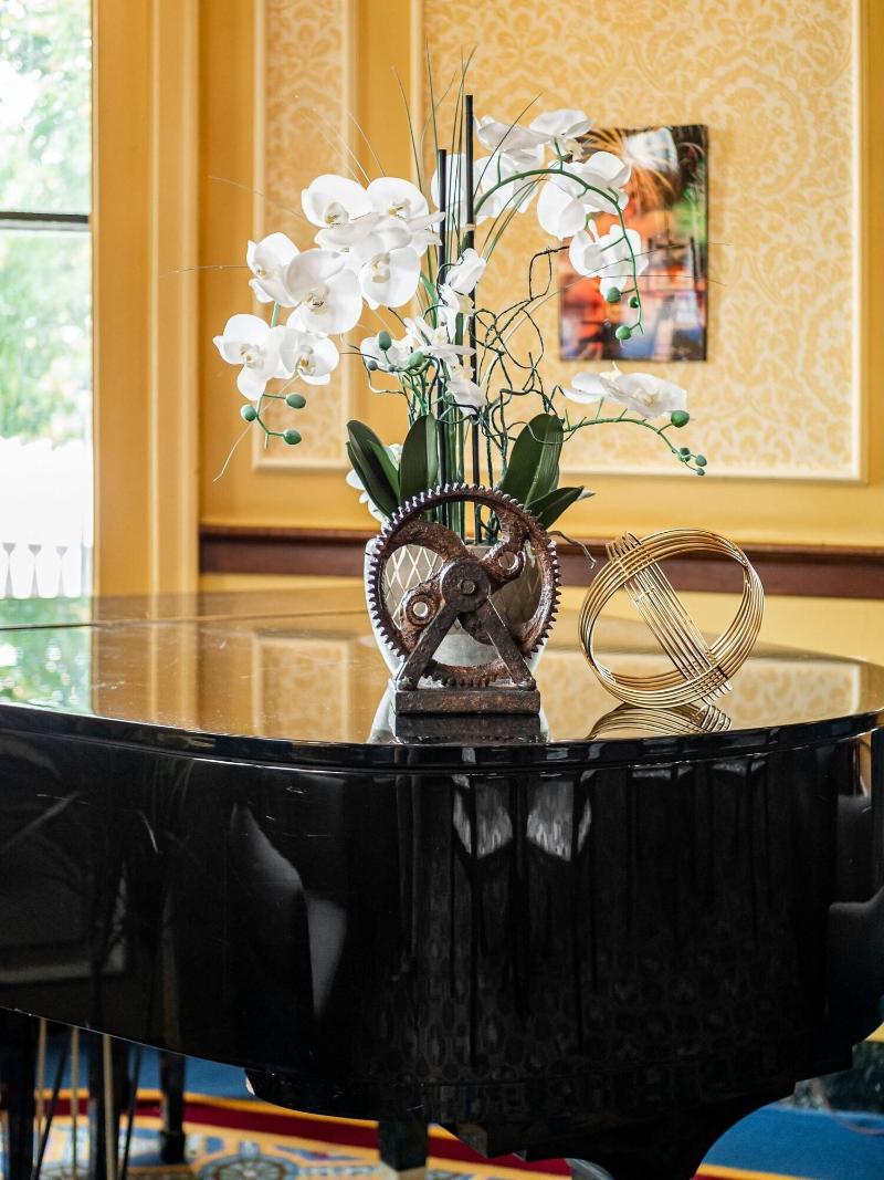 The Lafayette A Grand Riverboat Era Hotel image