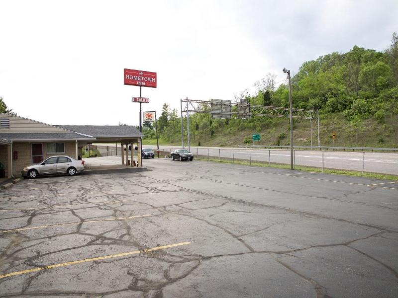 Hometown Inn Athens image