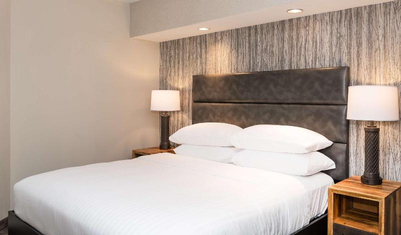 Cherry Valley Hotel image