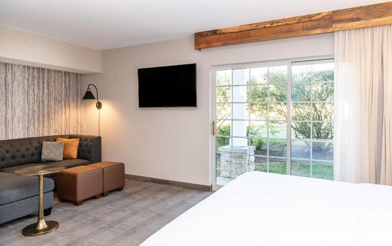 Cherry Valley Hotel image
