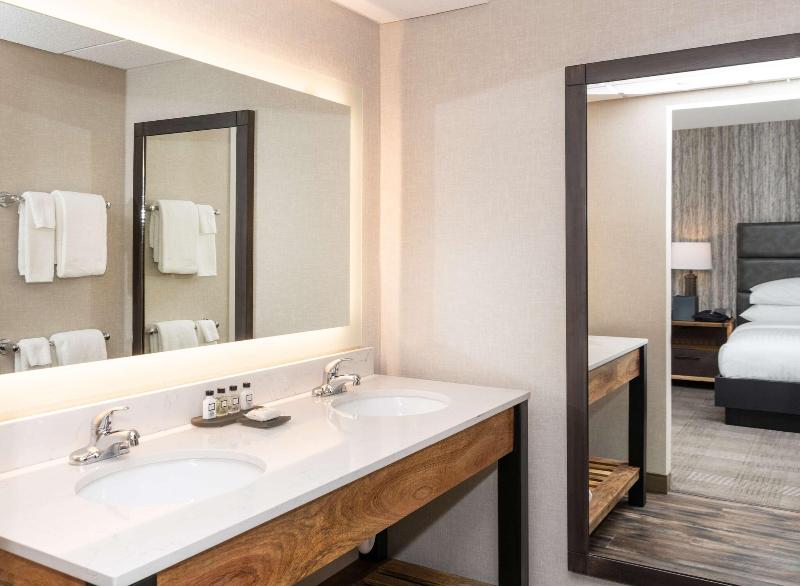 Cherry Valley Hotel image