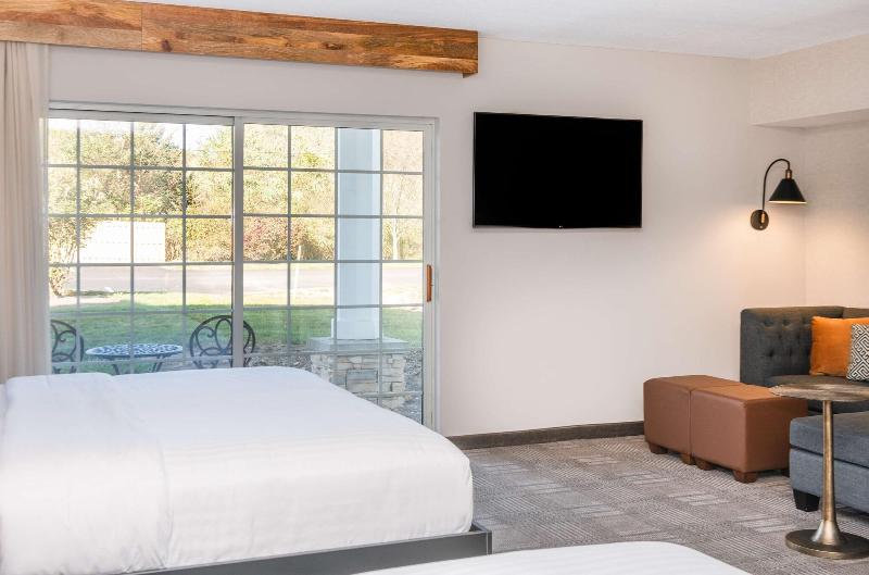 Cherry Valley Hotel image