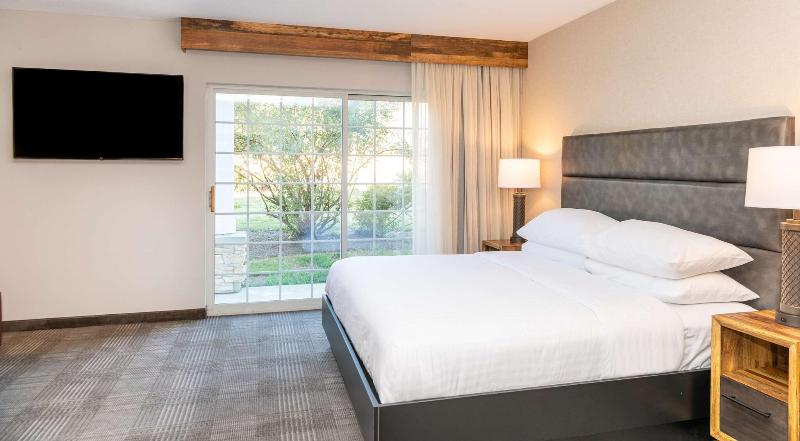 Cherry Valley Hotel image