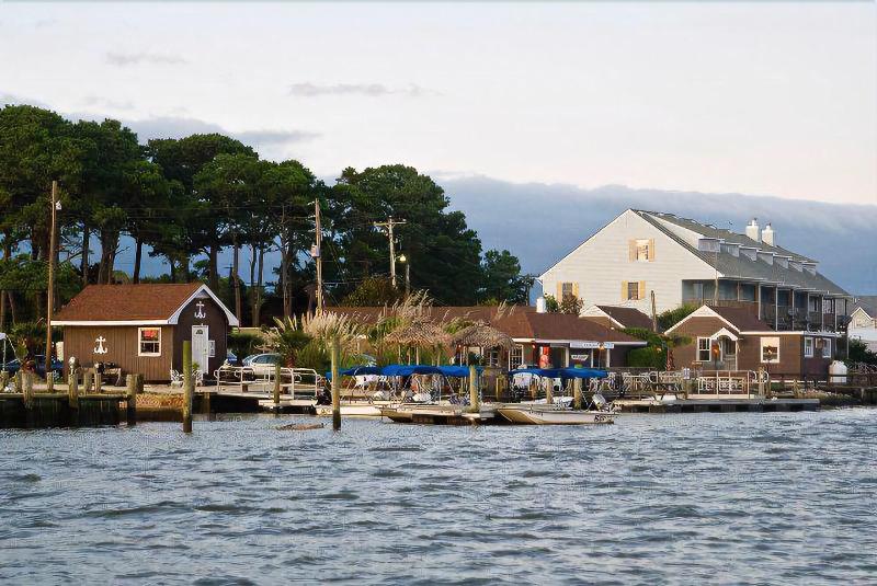 Snug Harbor Marina And Hotel, Chincoteague