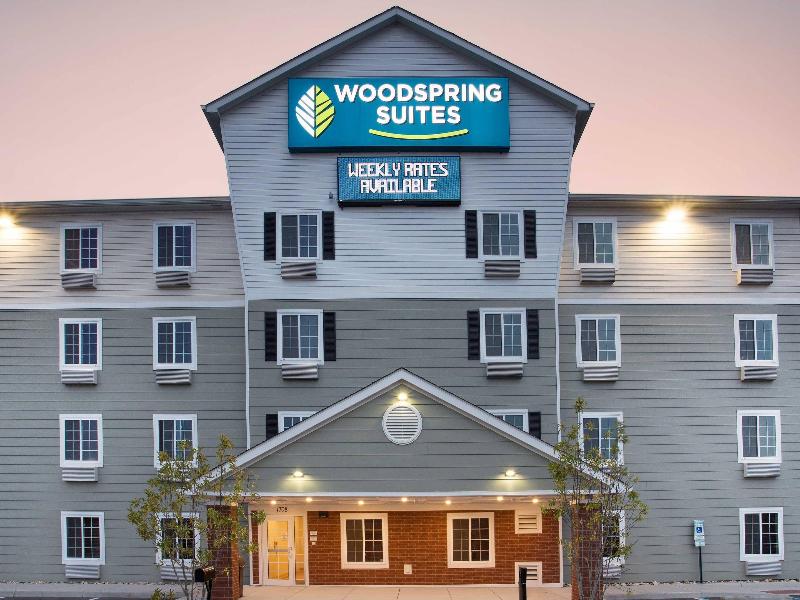 WoodSpring Suites Chesapeake-Norfolk Greenbrier image