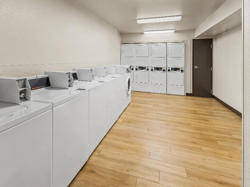 WoodSpring Suites Chesapeake-Norfolk Greenbrier image