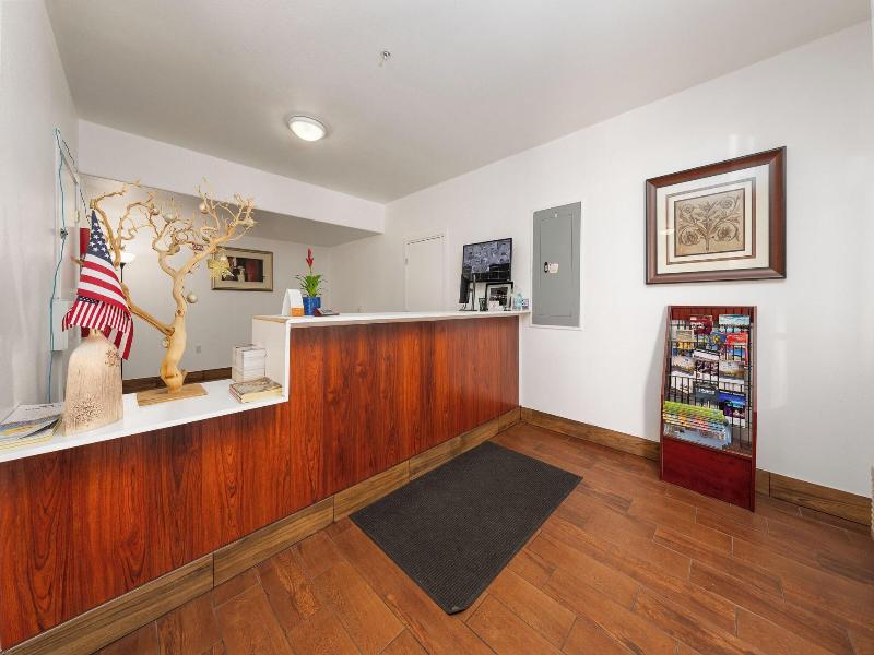 America Inn & Suites image